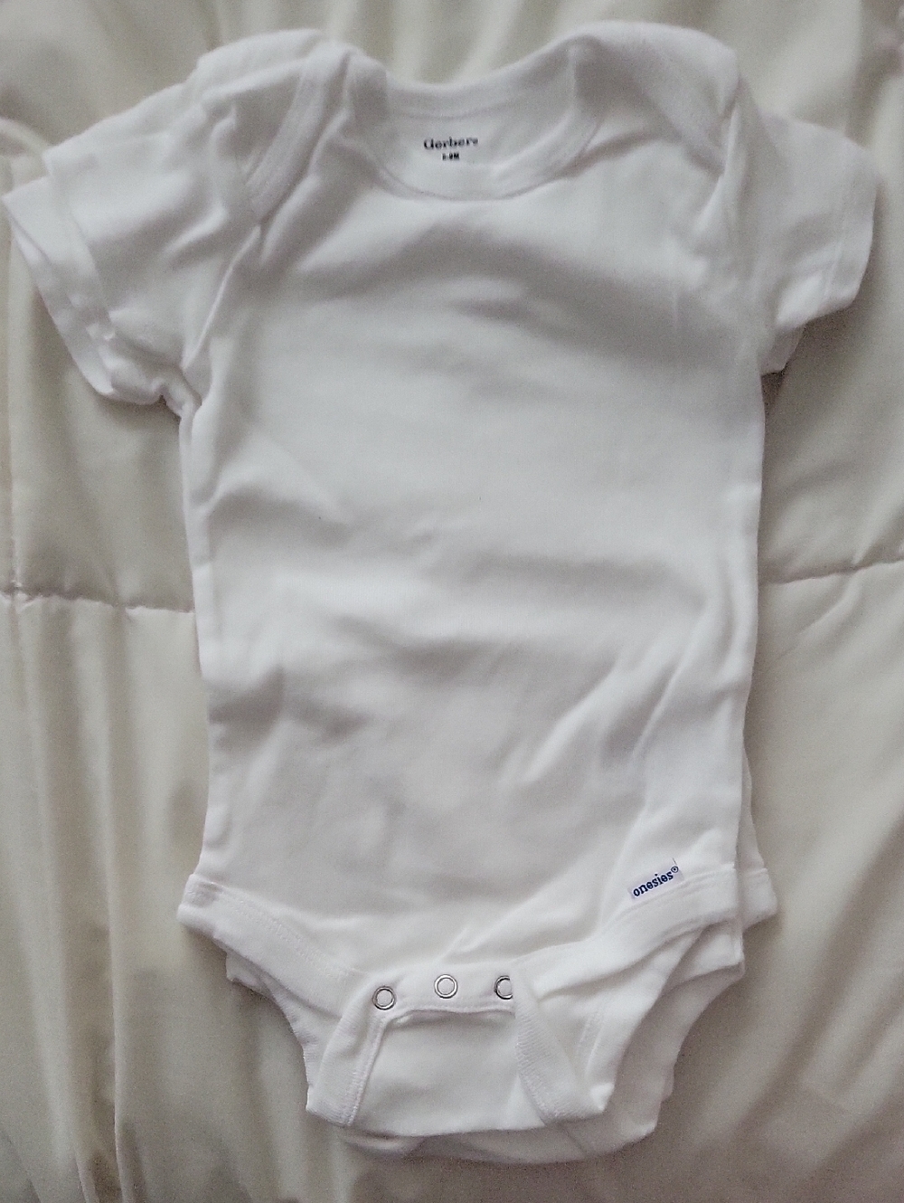 Gerber White Short-Sleeve Baby Bodysuit with Snap Closure 4-Pack